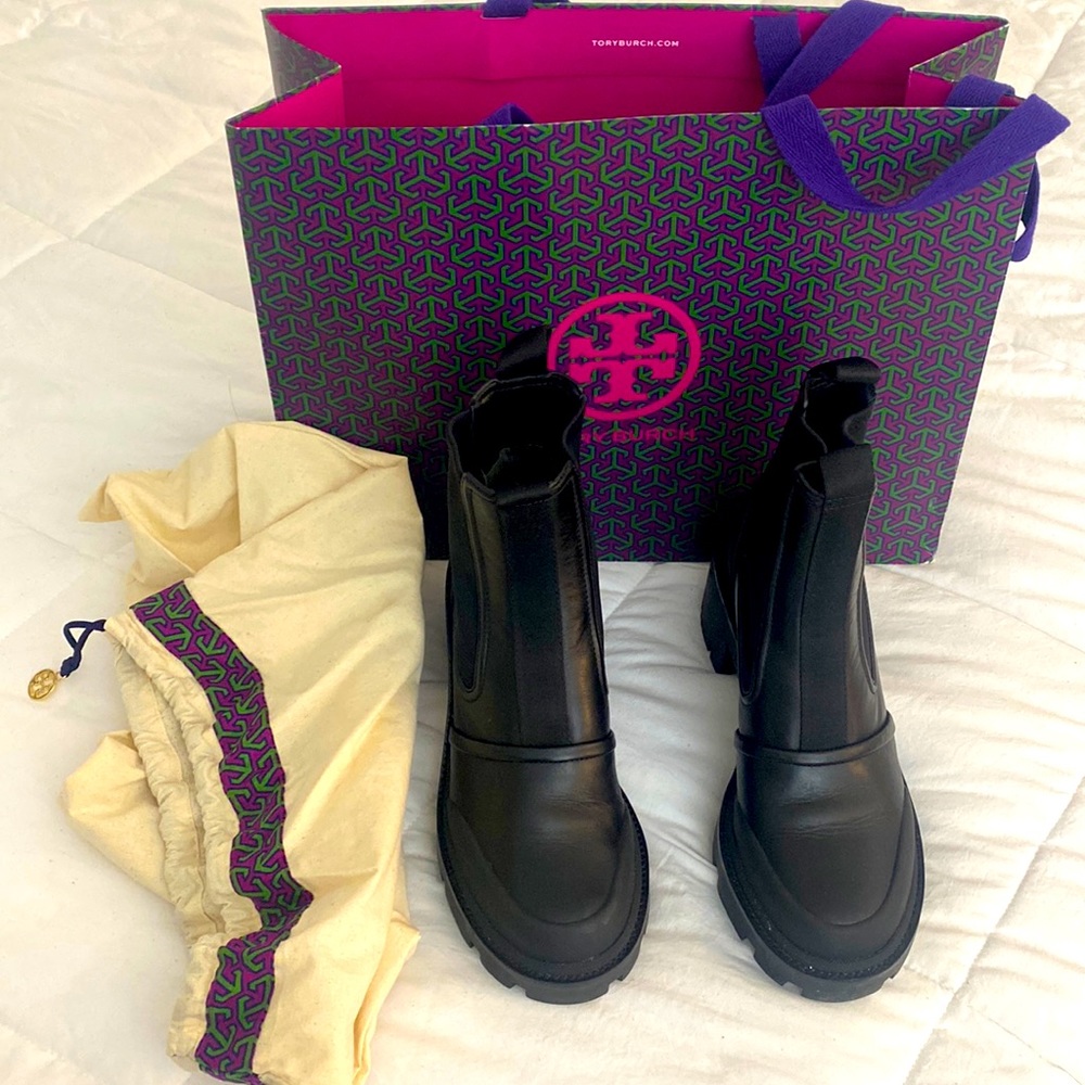 Brand new Tory Burch Lug ankle boots 9.5
